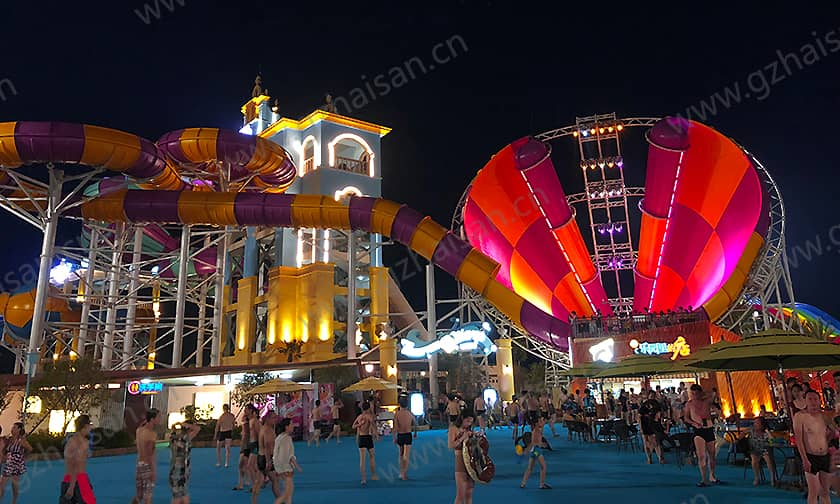 宁波大目湾阿拉的海水上乐园超级龙卷风滑道