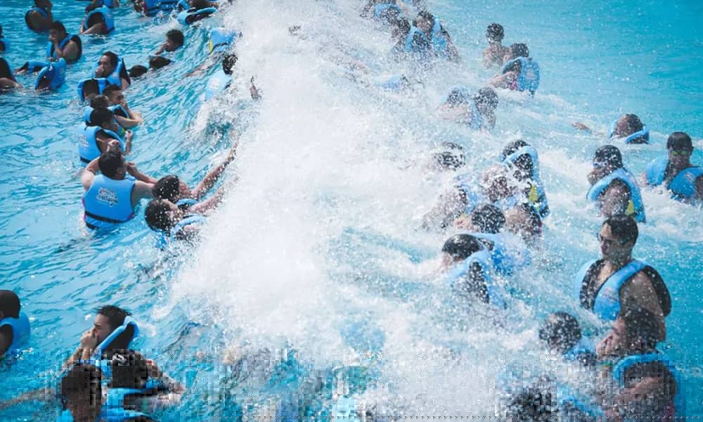 阿拉的海海啸池