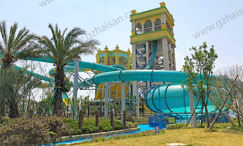 浙江大目湾阿拉的海水上乐园太空一号滑道